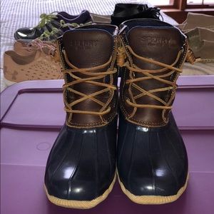 Sperry rain boots